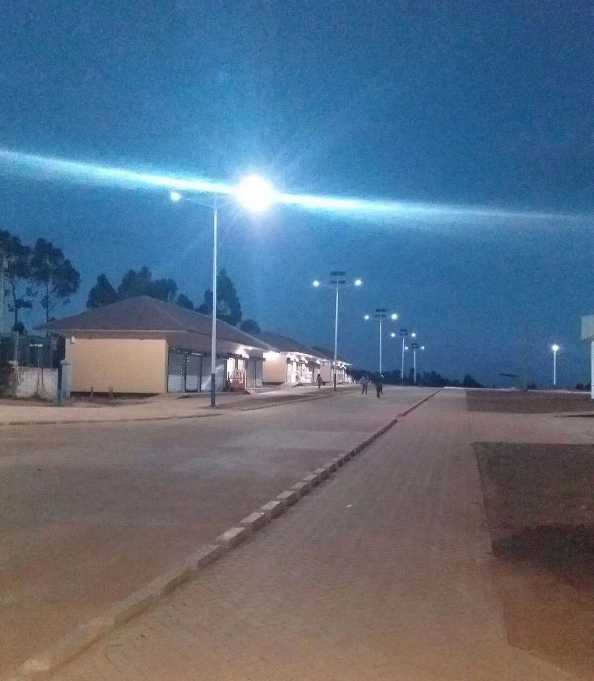 汤阴县非洲科特迪瓦太阳能路灯工程